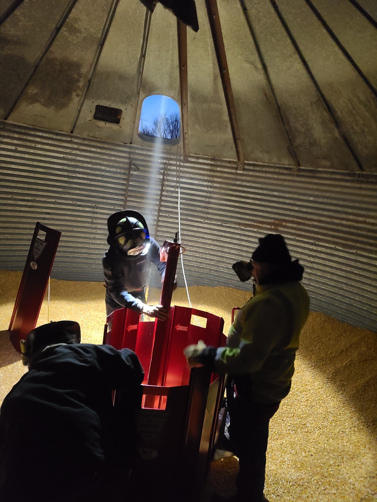Grain Bin Rescue Training – Building Skills That Save Lives – Lund Fire ...